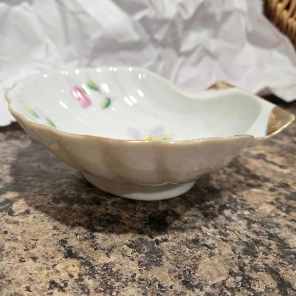 Vintage Shell Handpainted Floral Trinket Dish Japan - Picture 4 of 6